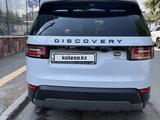 Land Rover Discovery 2017 года за 19 900 000 тг. в Алматы – фото 4