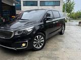Kia Carnival 2016 года за 7 300 000 тг. в Кентау – фото 2