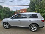 Toyota Highlander 2013 года за 13 000 000 тг. в Уральск – фото 3