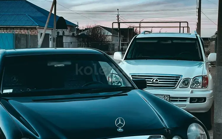 Mercedes-Benz E 320 1996 года за 2 700 000 тг. в Жанаозен