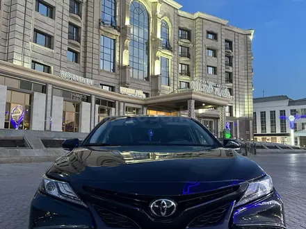 Toyota Camry 2022 года за 15 650 000 тг. в Кызылорда – фото 7