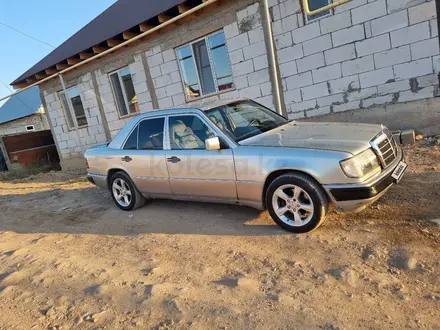 Mercedes-Benz E 200 1992 года за 1 600 000 тг. в Алматы