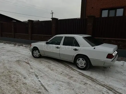 Mercedes-Benz E 200 1993 года за 1 700 000 тг. в Алматы – фото 3