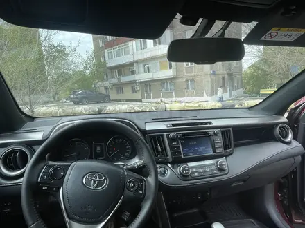 Toyota RAV4 2018 года за 12 700 000 тг. в Караганда – фото 9