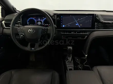 Toyota Camry Luxe 2024 года за 21 190 000 тг. в Астана – фото 9
