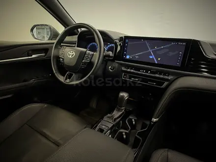 Toyota Camry Luxe 2024 года за 21 190 000 тг. в Астана – фото 13