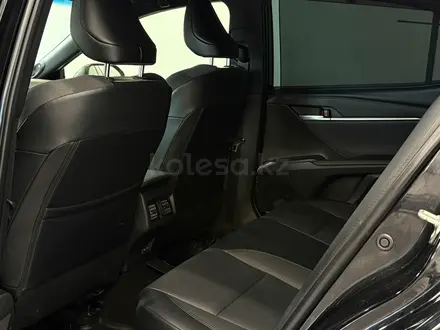 Toyota Camry Luxe 2024 года за 21 190 000 тг. в Астана – фото 11