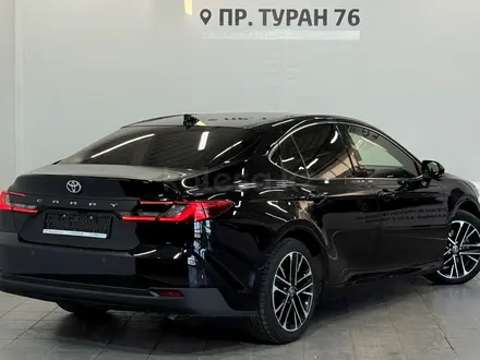 Toyota Camry Luxe 2024 года за 21 190 000 тг. в Астана – фото 19