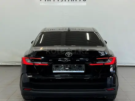 Toyota Camry Luxe 2024 года за 21 190 000 тг. в Астана – фото 4