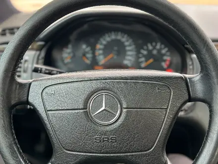 Mercedes-Benz E 280 1998 года за 4 500 000 тг. в Мерке – фото 13