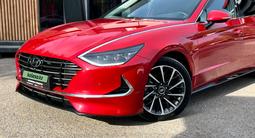 Hyundai Sonata 2020 годаүшін9 595 000 тг. в Караганда – фото 2