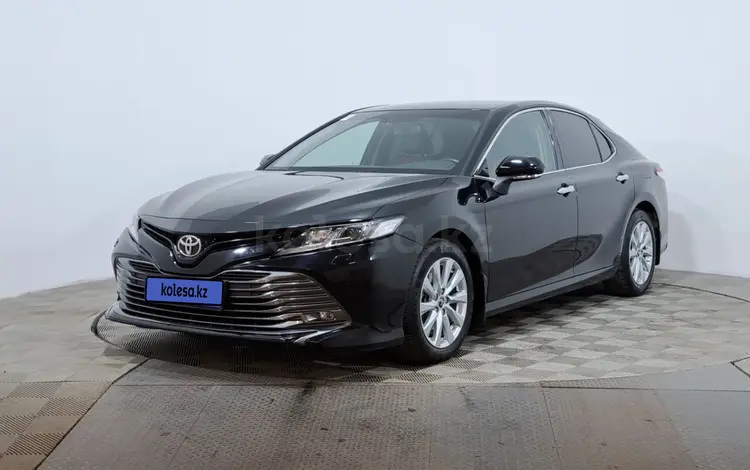Toyota Camry 2019 года за 12 450 000 тг. в Астана