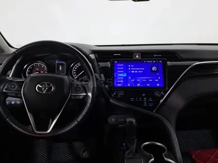 Toyota Camry 2019 года за 12 450 000 тг. в Астана – фото 14