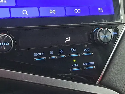 Toyota Camry 2019 года за 12 450 000 тг. в Астана – фото 19