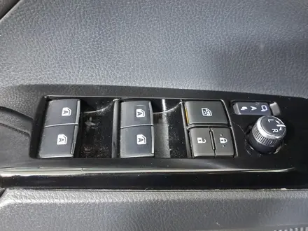 Toyota Camry 2019 года за 12 450 000 тг. в Астана – фото 22