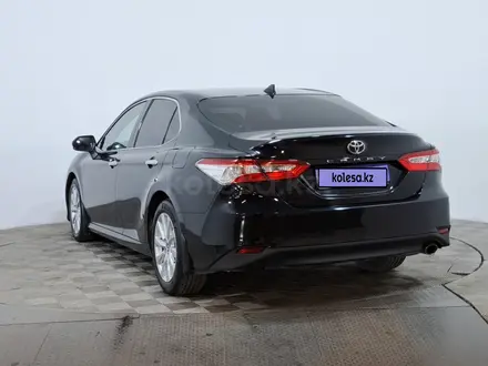 Toyota Camry 2019 года за 12 450 000 тг. в Астана – фото 7