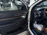 Ford Explorer 2017 года за 13 900 000 тг. в Астана – фото 3