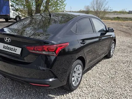 Hyundai Accent 2020 года за 6 950 000 тг. в Караганда – фото 5