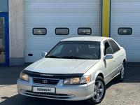 Toyota Camry 2000 годаfor2 950 000 тг. в Алматы