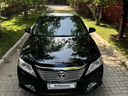 Toyota Camry 2013 года за 8 300 000 тг. в Актобе – фото 11