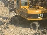 Caterpillar  318 2003 года за 20 000 000 тг. в Тараз