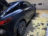 Lexus RX 500h 2022 года за 34 800 000 тг. в Астана – фото 3