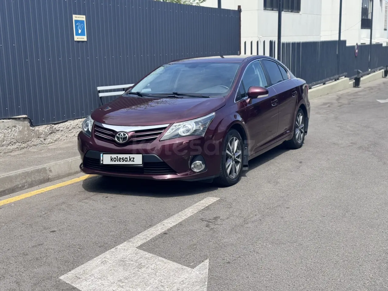 Toyota Avensis, 2012