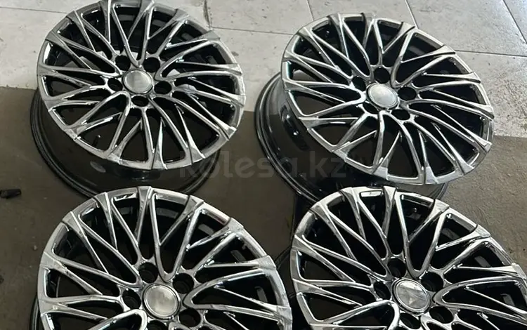 Диски 5х114.3/60.1/17 (4шт) Toyota/Lexus за 250 000 тг. в Актау