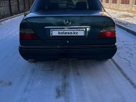 Mercedes-Benz E 200 1994 года за 1 200 000 тг. в Караганда – фото 6