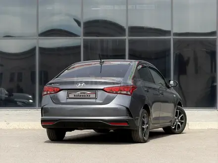 Hyundai Accent 2021 года за 7 300 000 тг. в Караганда – фото 6