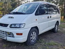 Mitsubishi Delica, 1998