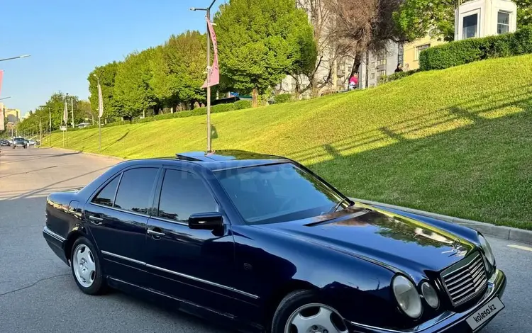 Mercedes-Benz E 320 1997 года за 3 500 000 тг. в Алматы
