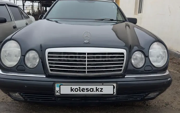 Mercedes-Benz E 320 1997 года за 3 100 000 тг. в Актау