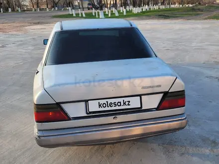 Mercedes-Benz E 230 1992 года за 1 800 000 тг. в Шу – фото 7