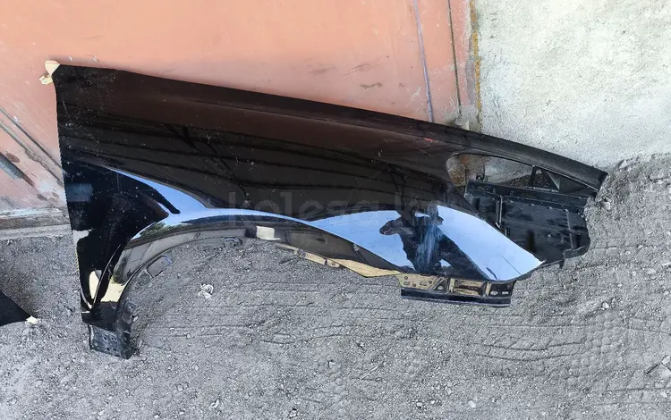 Крыло за 505 тг. в Алматы