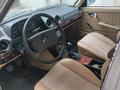 Mercedes-Benz E 240 1981 годаfor3 600 000 тг. в Экибастуз – фото 4