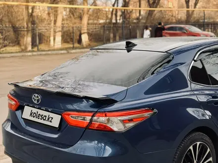 Toyota Camry 2019 года за 10 000 000 тг. в Уральск – фото 4