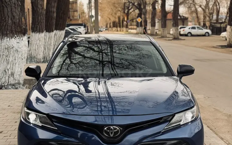 Toyota Camry 2019 года за 9 500 000 тг. в Уральск