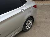 Hyundai Solaris 2014 года за 5 700 000 тг. в Актау – фото 3