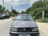 Volkswagen Vento 1994 года за 650 000 тг. в Тараз