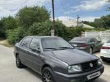 Volkswagen Vento 1994 года за 650 000 тг. в Тараз – фото 2