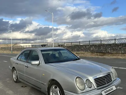 Mercedes-Benz E 280 1996 года за 3 100 000 тг. в Кызылорда – фото 4