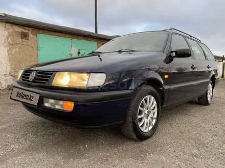 Volkswagen Passat 1994 года за 2 595 000 тг. в Караганда – фото 2