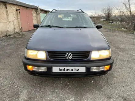 Volkswagen Passat 1994 года за 2 595 000 тг. в Караганда – фото 4