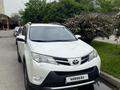 Toyota RAV4 2015 года за 10 200 000 тг. в Алматы