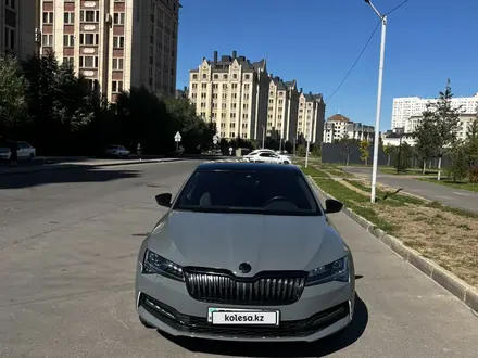 Skoda Superb 2021 года за 18 000 000 тг. в Астана – фото 4