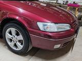 Toyota Camry 1998 года за 3 700 000 тг. в Актау – фото 5