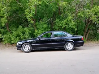 BMW 730