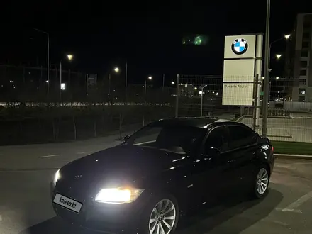 BMW 318 2010 года за 4 800 000 тг. в Атырау