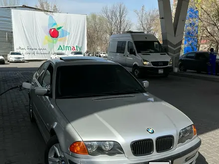 BMW 323 1998 года за 3 500 000 тг. в Алматы